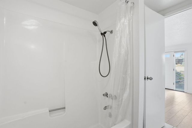 513 NE Irving Avenue, Bend, OR 97701