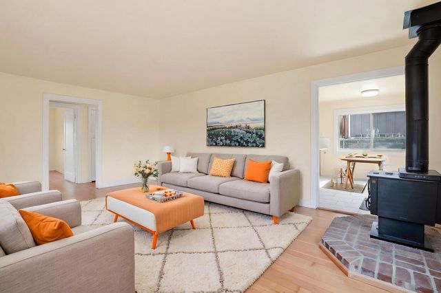 513 NE Irving Avenue, Bend, OR 97701