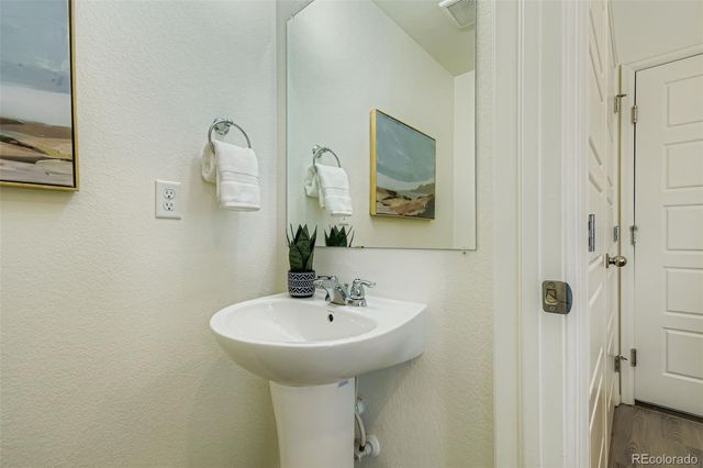 17964 E 103rd Avenue, Commerce City, CO 80022