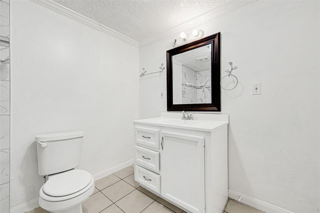 8004 Mendez Street, Houston, TX 77029