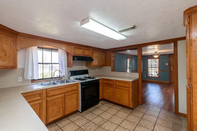 8004 Mendez Street, Houston, TX 77029