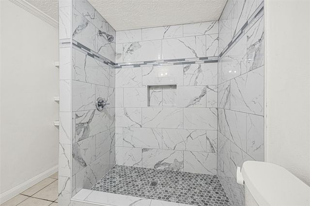 8004 Mendez Street, Houston, TX 77029