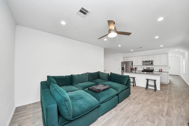 20122 Sienna Green Drive, Hockley, TX 77447