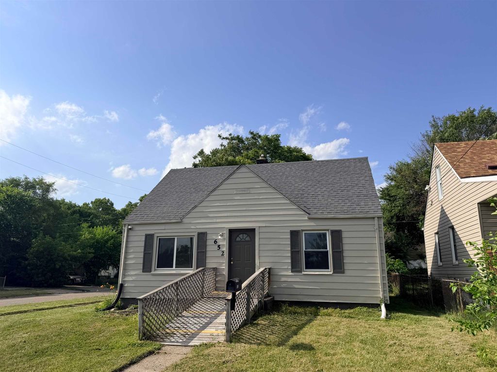 652 Ingleside Avenue, Flint, MI 48507