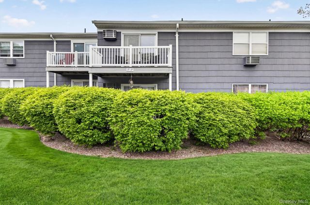 31 Doxbury Lane, Suffern, NY 10901