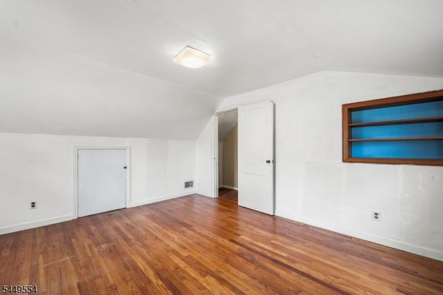 10 Greenwich St, Bergenfield Boro, NJ 07621