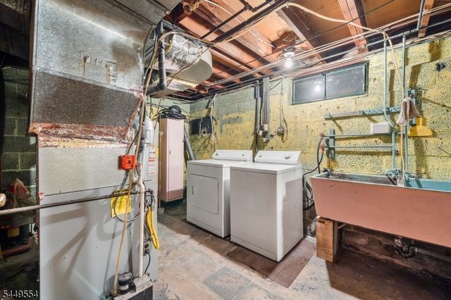 10 Greenwich St, Bergenfield Boro, NJ 07621