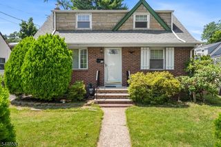 10 Greenwich St, Bergenfield Boro, NJ 07621