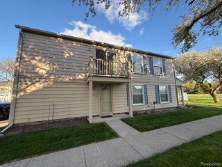 2761 Fox Hollow Court, Orion Charter Township, MI 48360