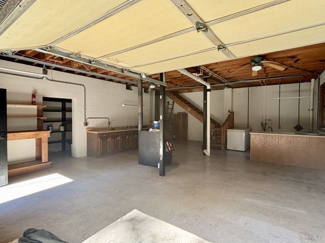 2917 Obie Adcock Rd, Smithville, TN 37166