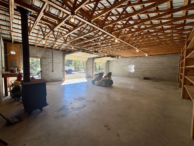 2917 Obie Adcock Rd, Smithville, TN 37166