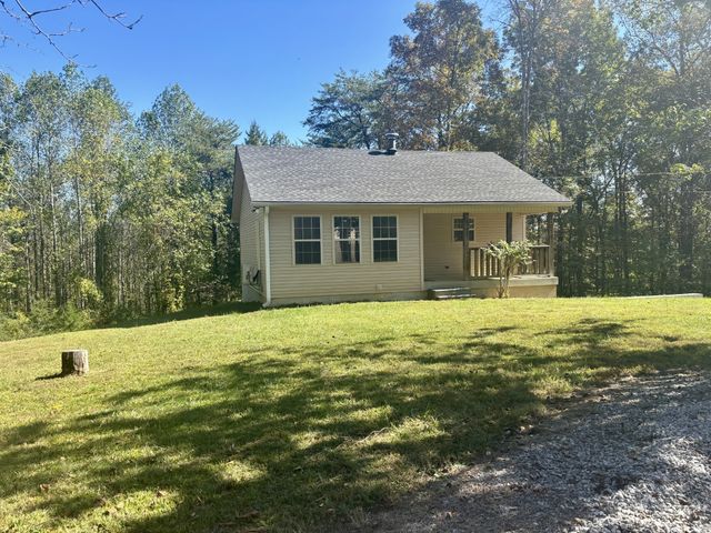 2917 Obie Adcock Rd, Smithville, TN 37166