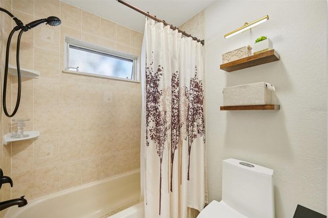 2474 ISLANDER COURT, Palm Harbor, FL 34683