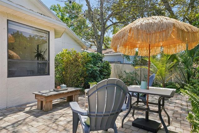 2474 ISLANDER COURT, Palm Harbor, FL 34683