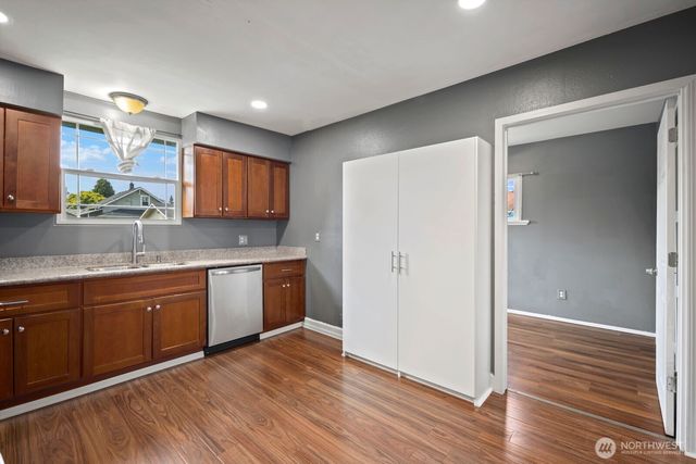 522 S 51st Street, Tacoma, WA 98408