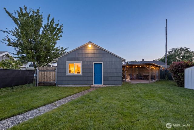 522 S 51st Street, Tacoma, WA 98408
