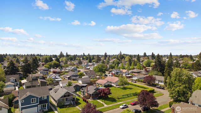 522 S 51st Street, Tacoma, WA 98408