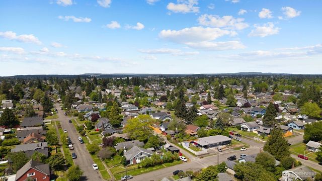 522 S 51st Street, Tacoma, WA 98408