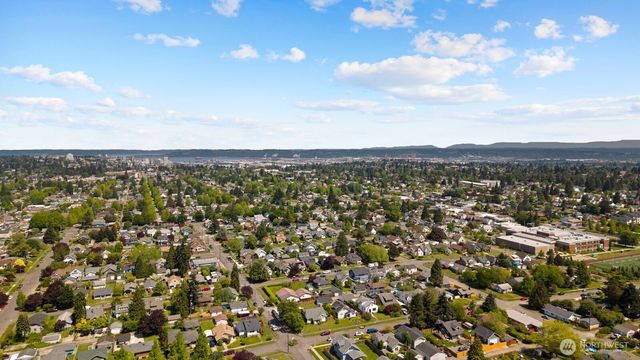 522 S 51st Street, Tacoma, WA 98408