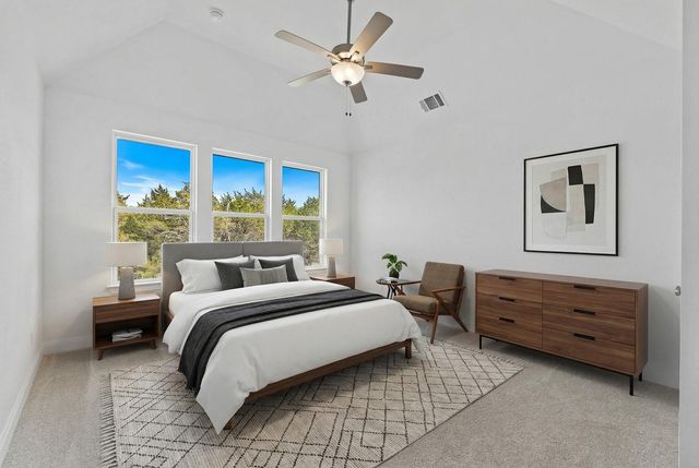 124 Silverbell LN, Bastrop, TX 78602