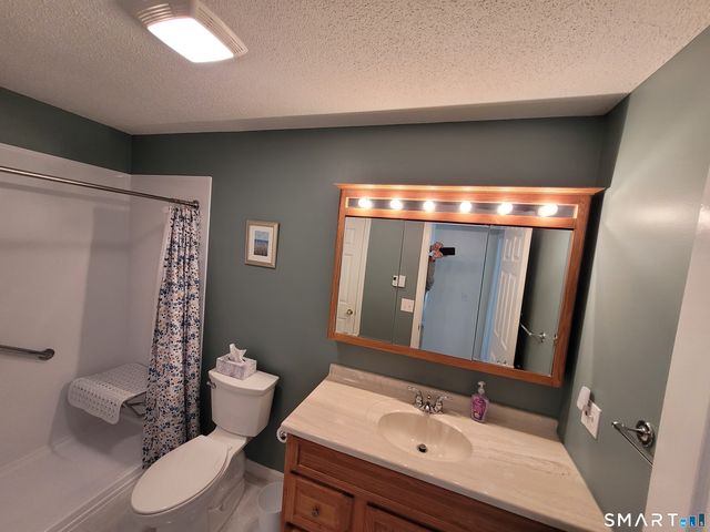 35 Ruth Street 44, Bristol, CT 06010