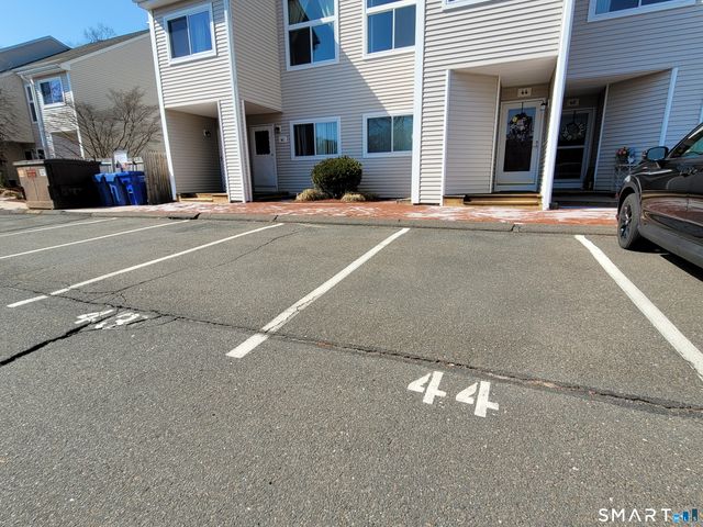 35 Ruth Street 44, Bristol, CT 06010