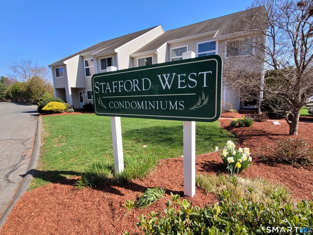 35 Ruth Street 44, Bristol, CT 06010