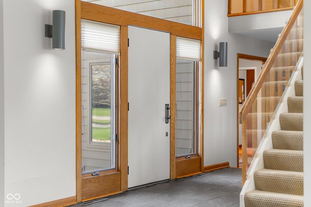 3830 Cove Road, Columbus, IN 47203