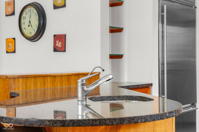 3830 Cove Road, Columbus, IN 47203