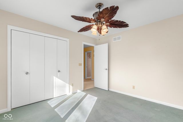 3830 Cove Road, Columbus, IN 47203