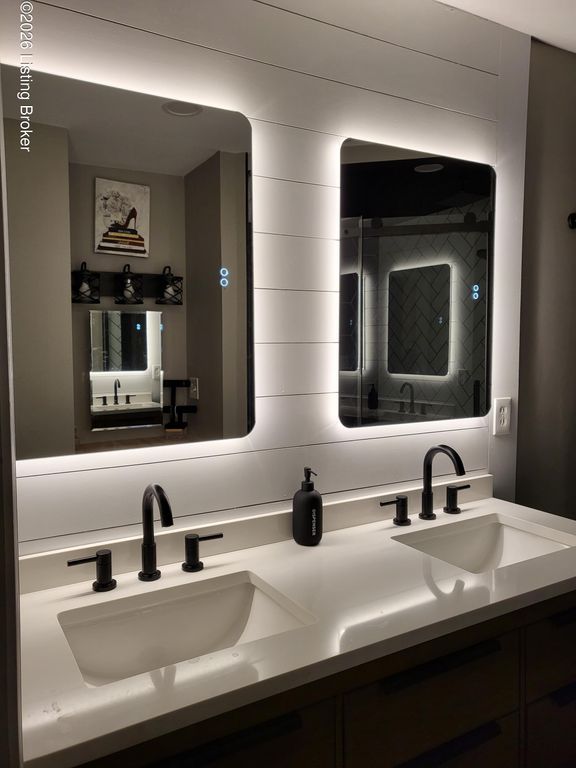 3004 Linwood Ave, Louisville, KY 40210