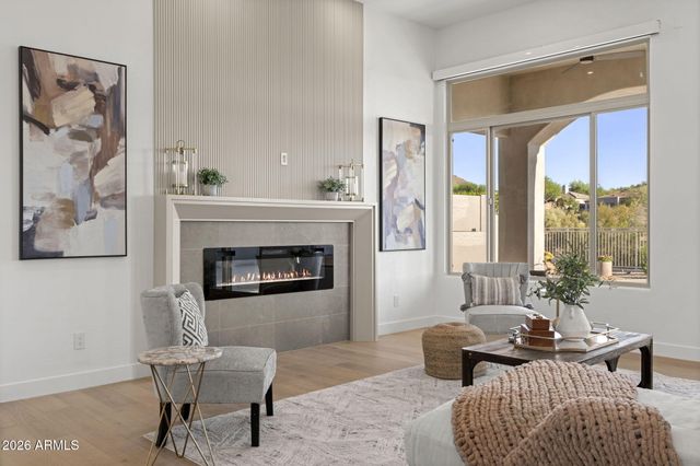 11221 E GREENWAY Road, Scottsdale, AZ 85255