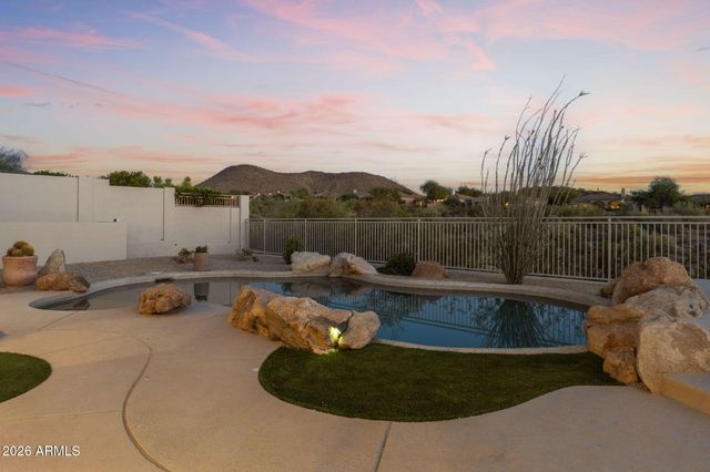 11221 E GREENWAY Road, Scottsdale, AZ 85255
