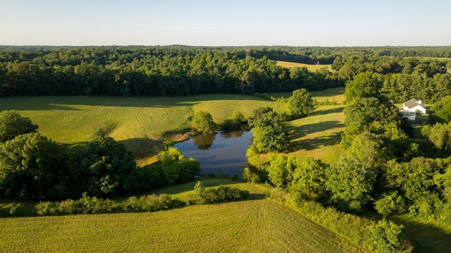 1462 Highway 48, S, Dickson, TN 37055