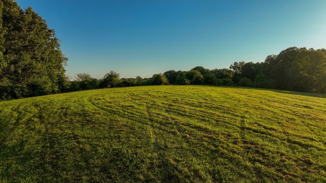 1462 Highway 48, S, Dickson, TN 37055