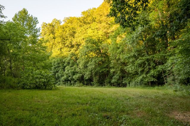 1462 Highway 48, S, Dickson, TN 37055