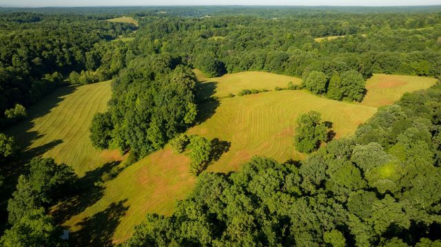 1462 Highway 48, S, Dickson, TN 37055