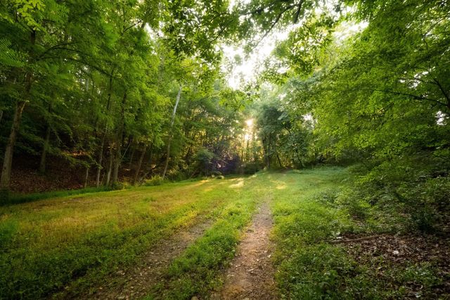 1462 Highway 48, S, Dickson, TN 37055