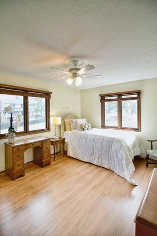 2615 Flandrau Street N, Maplewood, MN 55109