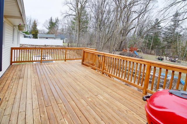 2615 Flandrau Street N, Maplewood, MN 55109