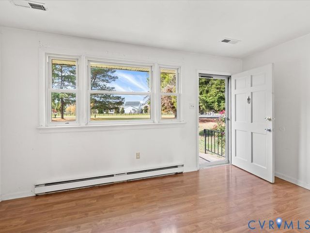 9412 Cool Spring Rd, Mechanicsville, VA 23116