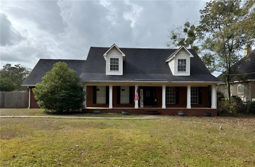 3112 Riviere Du Chien W Loop, Mobile, AL 36693