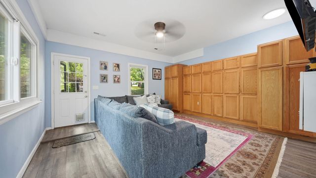 304 Oakmont Lane, Signal Mountain, TN 37377