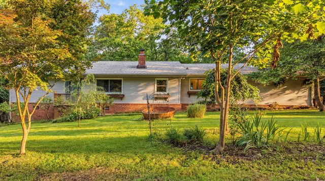304 Oakmont Lane, Signal Mountain, TN 37377