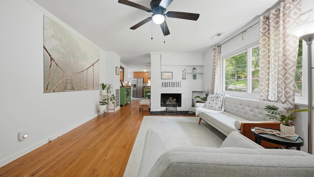 304 Oakmont Lane, Signal Mountain, TN 37377