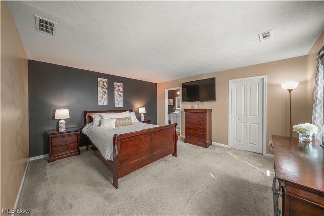 2207 Fowl Road, Elyria, OH 44035
