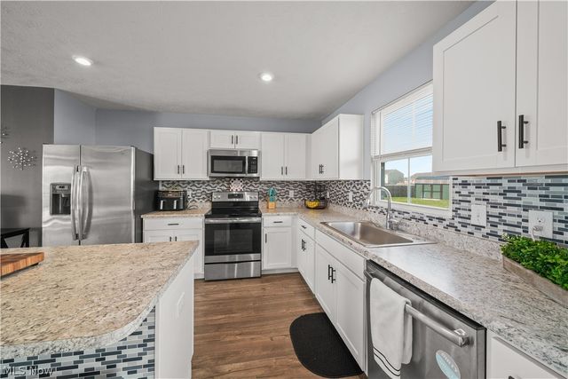 2207 Fowl Road, Elyria, OH 44035