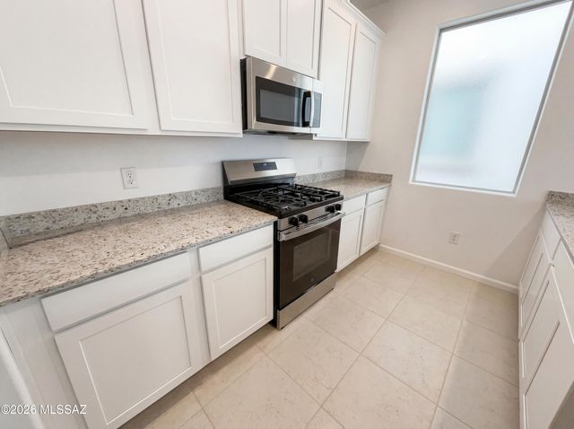 10469 W Beaman Lane, Marana, AZ 85653