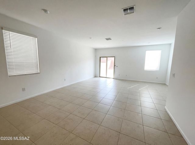 10469 W Beaman Lane, Marana, AZ 85653