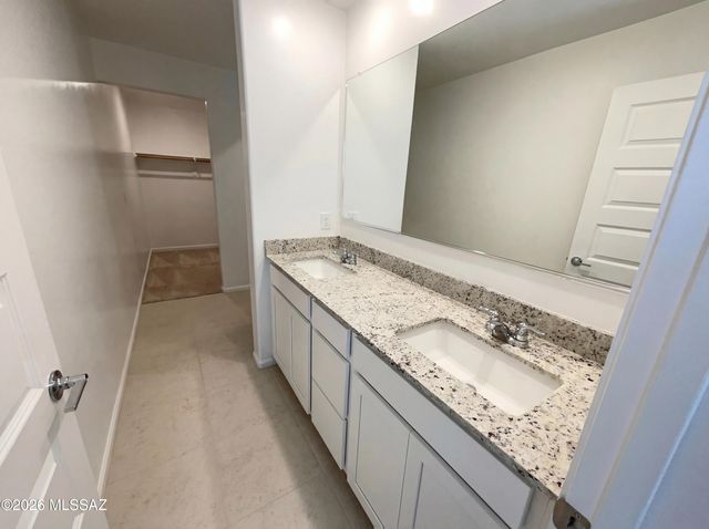 10469 W Beaman Lane, Marana, AZ 85653